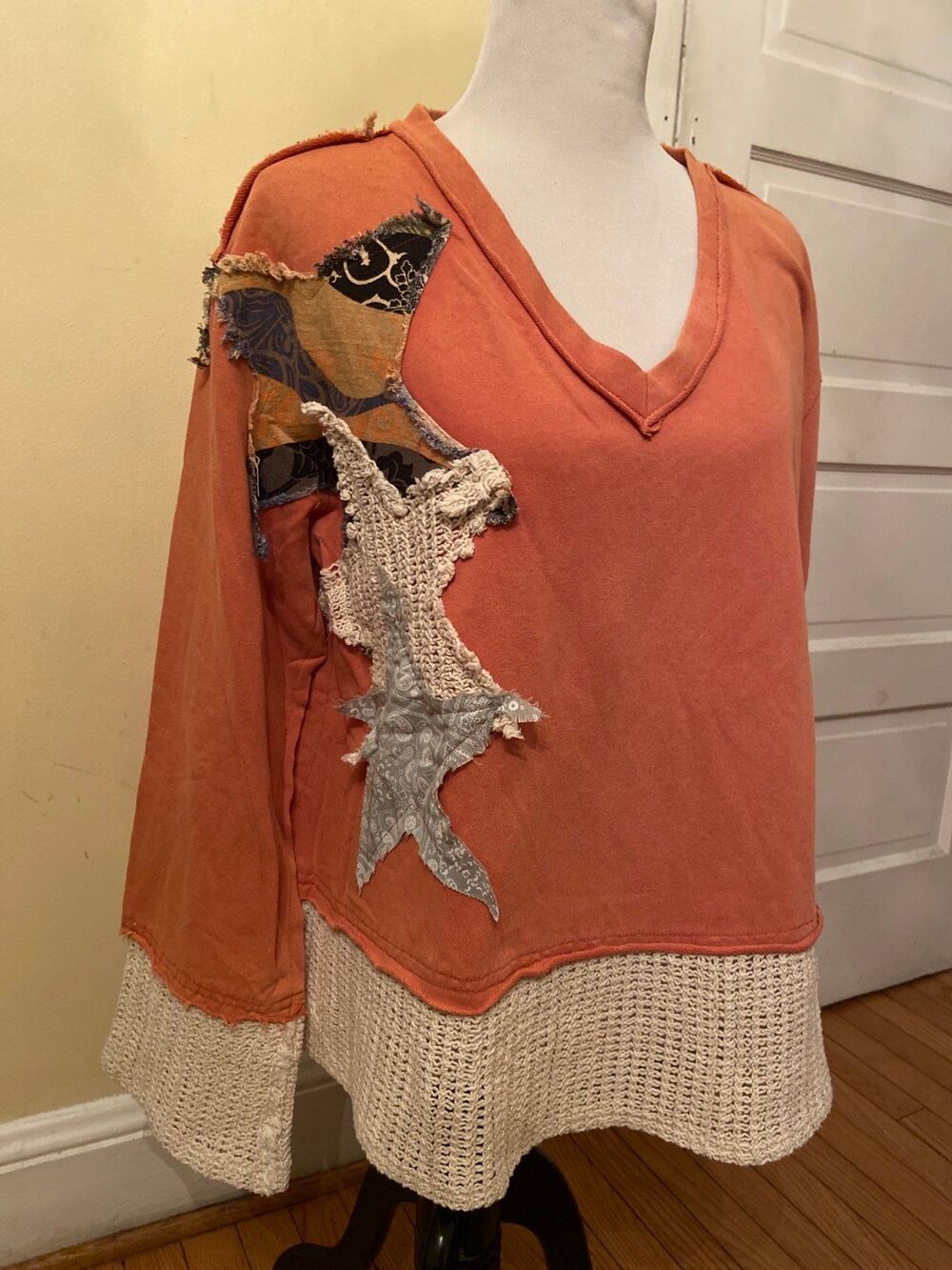 POL top Vneck long sleeve star patched stars crocheted POL shirt longsleeve nwot - Picture 2 of 9